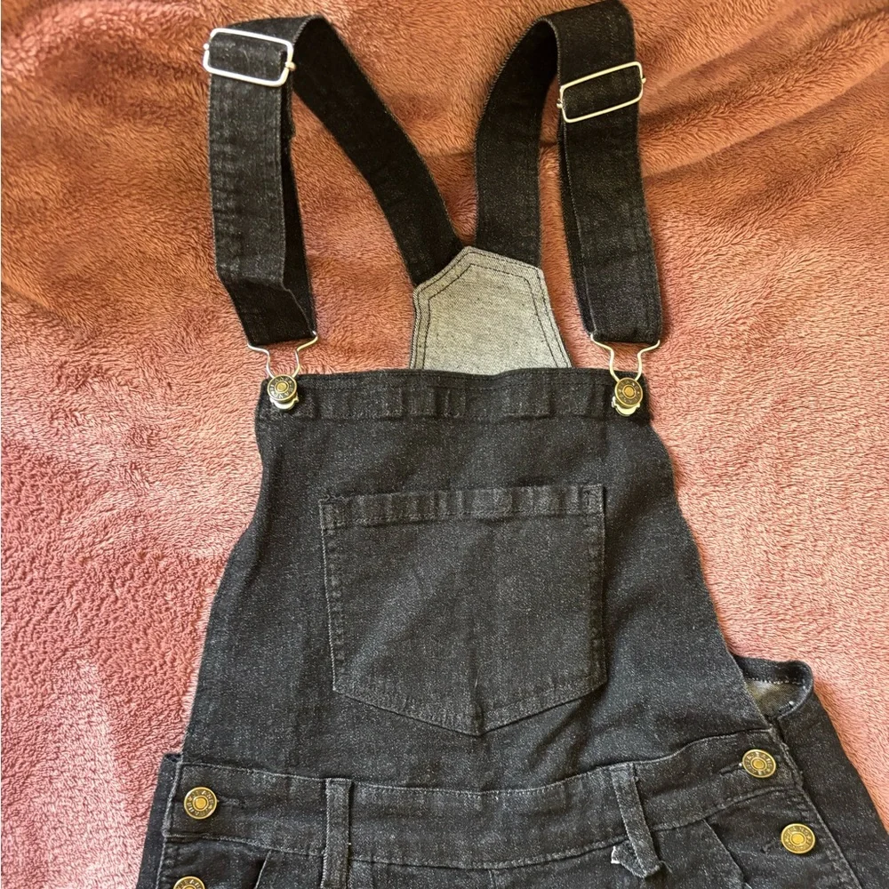 Stylish Women's Overalls Dark Wash Denim Adjustable Straps Cuffed Hem - Picture 2 of 10